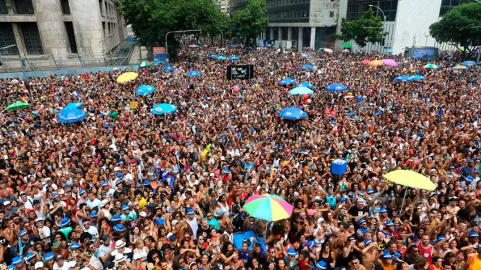 Carnaval 2018 deve injetar R$ 11 bilhões na economia, diz Ministério do Turismo